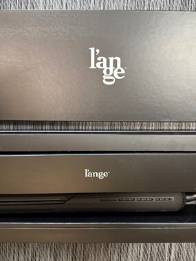 Lange Black 360° Airflow Titanium Styler